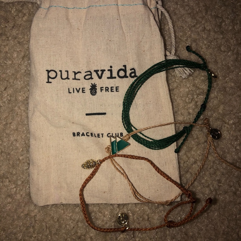 Pura Vida monthly club bracelet set